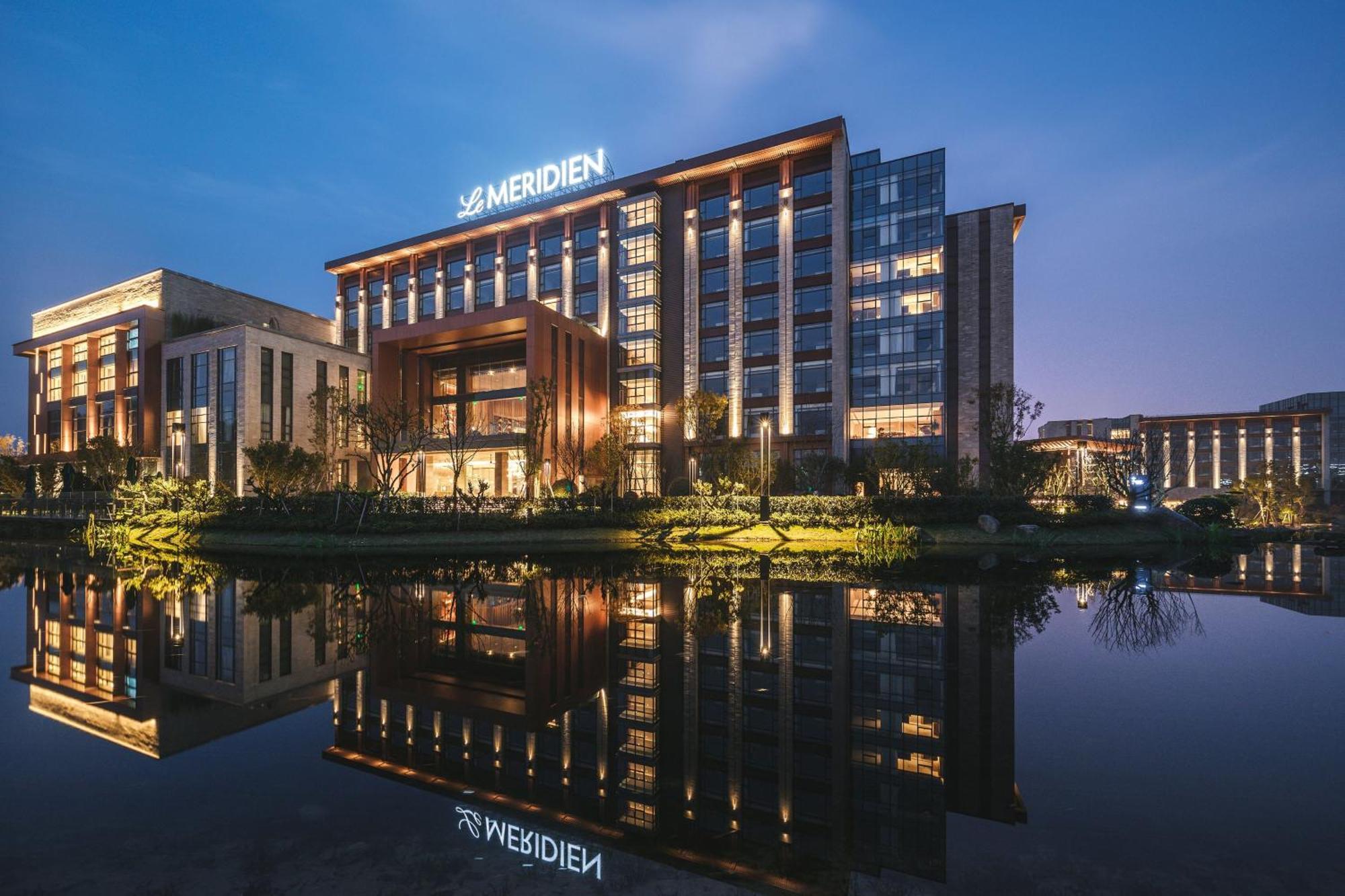 Le Meridien Emei Mountain Resort Emeishan Exteriör bild