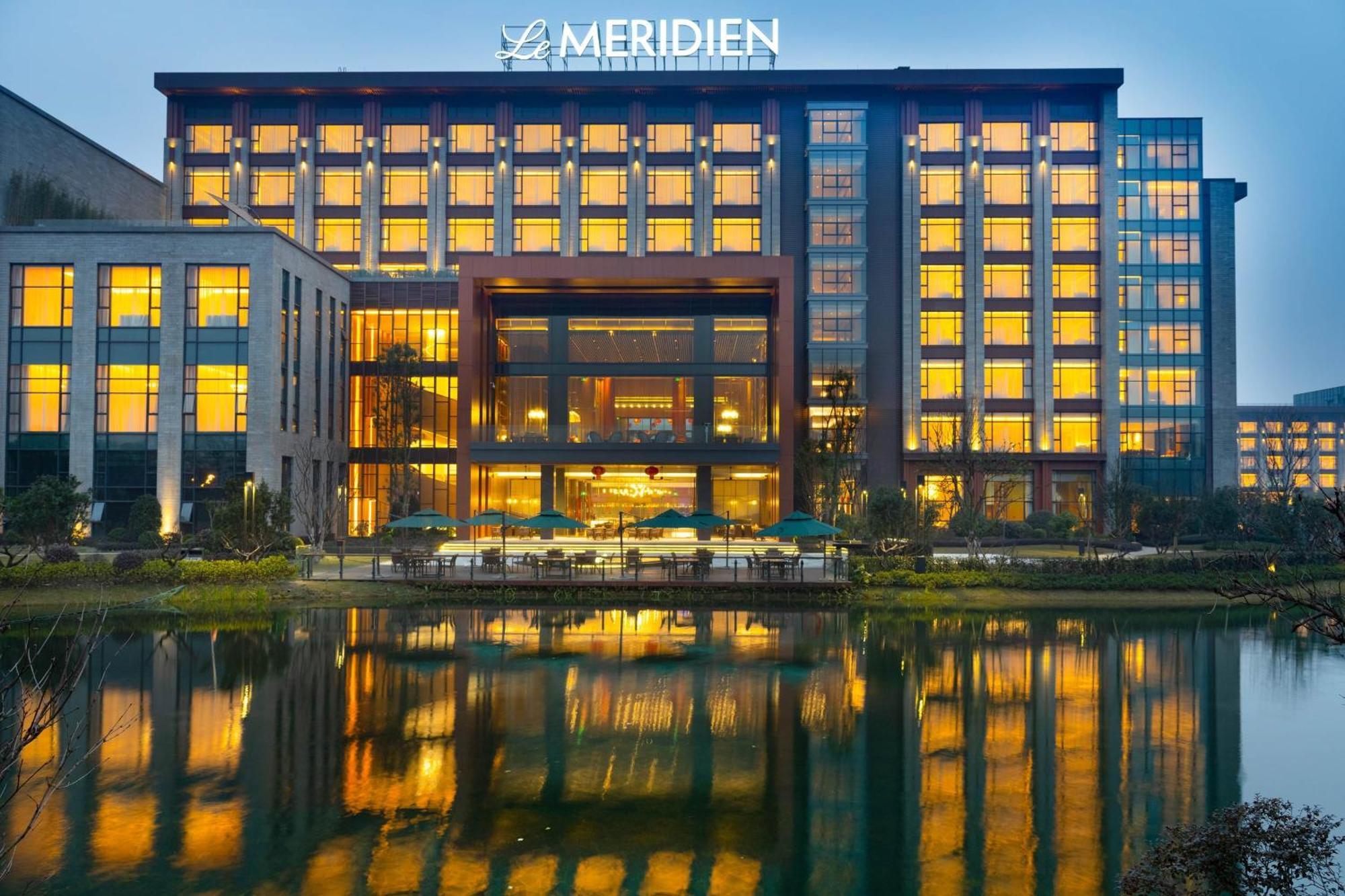 Le Meridien Emei Mountain Resort Emeishan Exteriör bild